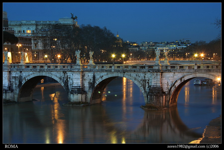 Roma - City Center4night.jpg